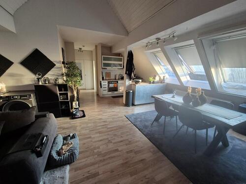 Foto - Kleine gemütliche Penthousewohnung am Homburg zu vermieten