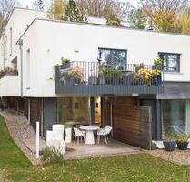 Moderne, hochwertig ausgestattete Wohnung mit Süd-West-Terrasse und Bootsteg - Kiel Neumühlen-Dietrichsdorf