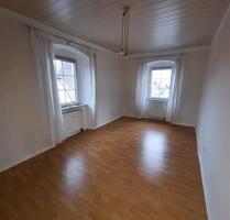 Helle 3 Zi Wohnung in historischem Haus in Floß zu vermieten