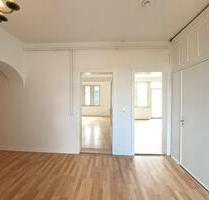 Frisch sanierte große 7-Zimmer-Whg. m. 2 Bädern in Jugendstilhaus - Hannover