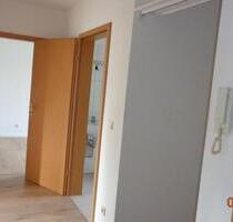 schöne 2-Raum-Wohnung mit Loggia - Naumburg (Saale)