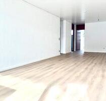 Erstbezug nach Renovierung - Sehr schöne u. helle 3-Zimmer-Wohnun - Mörfelden-Walldorf