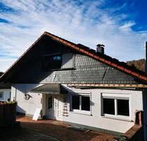 Freistehendes Einfamilienhaus mit Einliegerwohnung provisionsfrei - Büdingen