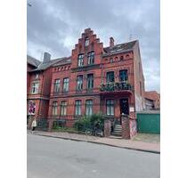 Altbauwohnung in Lüneburg - Innenstadt, Wasserblick, Garage