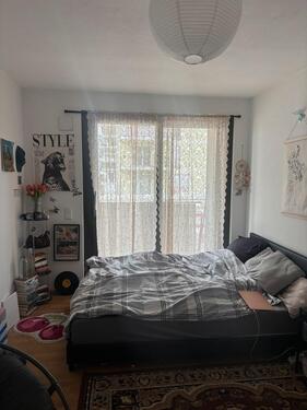 Foto - Zimmer frei in Mädels-WG - 571,00&nbsp;EUR Kaltmiete, ca.&nbsp; 140,00&nbsp;m&sup2;