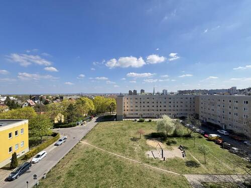 Foto - 2-Raum-Wohnung mit Ausblick - 336,00&nbsp;EUR Kaltmiete, ca.&nbsp; 55,93&nbsp;m&sup2;