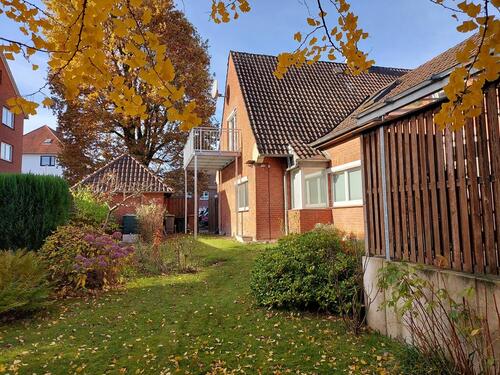 Foto - Helle 2-Zi.-Dachgeschosswohnung- zentrumsnah gelegen