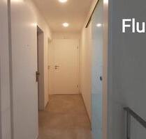 Frisch renovierte 2-Zimmer-Dachgeschosswohnung am Tanus - Schmitten im Taunus
