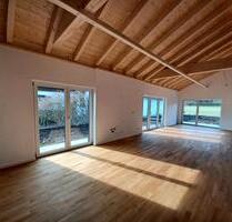 Einfamilienhaus Bungalow Landhaus in idyllischer Lage am Ortsrand - Berg