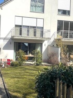 Foto - 5 Zimmer Doppelhaushälfte in München