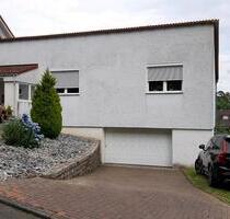 Wohnhaus 3 Wohneinheiten - 385.000,00&nbsp;EUR Kaufpreis, ca.&nbsp; 200,00&nbsp;m&sup2; in Birken-Honigsessen (PLZ: 57587)