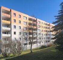 WIR RENOVIEREN für SIE - 318,00&nbsp;EUR Kaltmiete, ca.&nbsp; 62,35&nbsp;m&sup2; in Zeitz (PLZ: 06712)