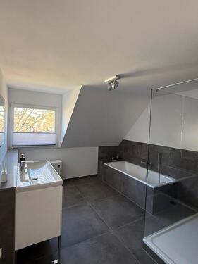 Foto - Himmelgeist freistehendes modernisiertes Einfamilienhaus – hochwe