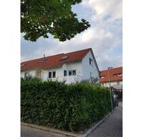 Reiheneckhaus zur Miete mit 6 Zimmer, Garage, 2 Stellplätze, ELW - Brackenheim