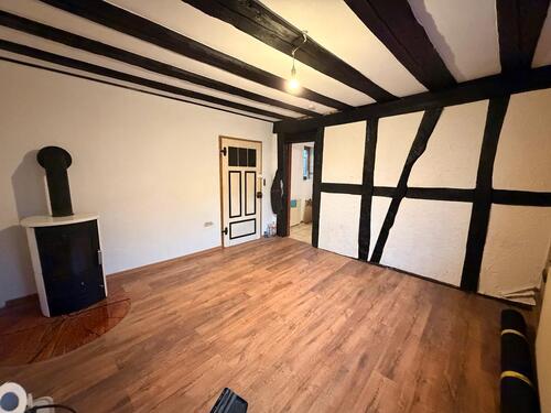 Foto - Renovierte 3-Zimmer-Wohnung im Erdgeschoss – 43 qm