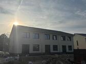 Foto - NEUBAU, Erstbezug Reihenhaus in Süd