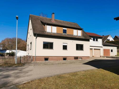 Foto - Zweifamilienhaus - 310.000,00 EUR Kaufpreis, ca.  149,00 m²