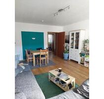 3-Zimmer Wohnung in Traunstein - 1.210,00&nbsp;EUR Kaltmiete, ca.&nbsp; 75,00&nbsp;m&sup2; in Traunstein (PLZ: 83278)