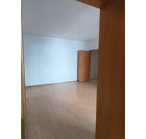 Nachmieter ab Mai, 400€ kalt, 2 Zimmer, 46qm, Balkon, Innenstadt - Halle (Saale) Büschdorf