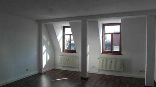 Foto - 1 Zimmer Dachgeschoßwohnung zur Miete in Zwickau