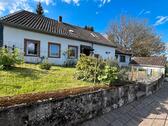 Foto - Haus mit großem Baugrundstück in der Eifel