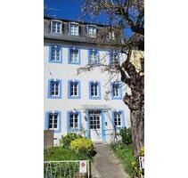 Tolle, charmante 2 ZKB Wohnung mit Charme, Küche ausgestattet, Badewanne, Sprossenfenster& Keller. - Trier Feyen-Weismark