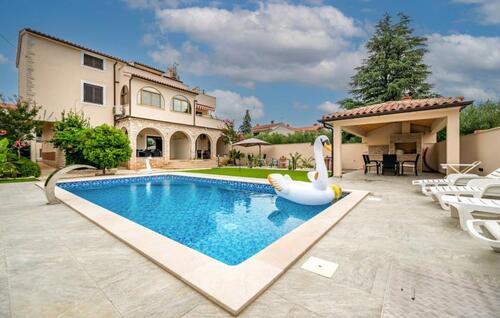 Foto - Medulin Istrien moderne Fewo, Pool, Sandstrandnähe (5 Pers)