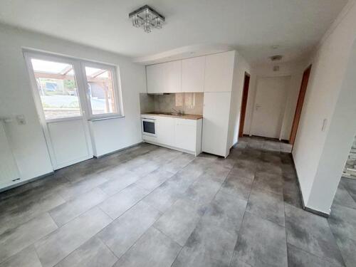 Foto - Neu renovierte EG-Wohnung mit Küche,Terrasse,Parkplatz