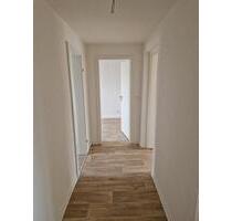 Frisch sanierte 3-Raum-Wohnung in der Glück-auf-Straße - Gräfenhainichen