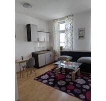 Zentrale 1-Zimmer-Wohnung in der Stadt – Ärzte & Shopping vor der - Neunkirchen