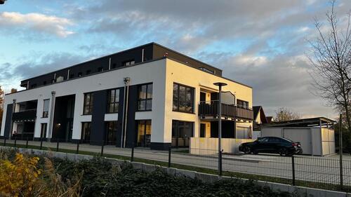 Foto - Moderne hochwertige EG-Wohnung mit Terrasse & Rasen in Elchesheim