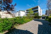 Foto - luxuriös ausgestattete 4-Zi.-Wohnung mit riesiger Westloggia und Blick ins Grüne