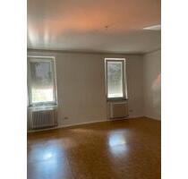 4-Zimmer-Wohnung 100qm - 1.300,00&nbsp;EUR Kaltmiete, ca.&nbsp; 100,00&nbsp;m&sup2; in Heilbronn (PLZ: 74072)