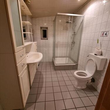 Foto - 2 Zimmer in WG - 450,00 EUR Kaltmiete, ca.  90,00 m²