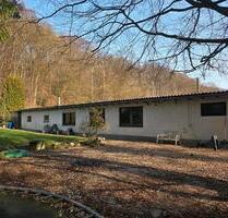 Freistehendes Einfamilienhaus mit großem Grundstück zu vermieten - Overath