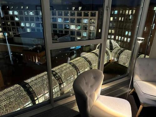 Foto - Exklusiver, möblierter abgeschlossener Büroraum mit Glasfront und Hofblick
