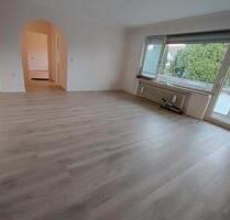 Schöne 2-Zi-Wohnung mit sonnigem Balkon+Garage in Schildgen - Bergisch Gladbach