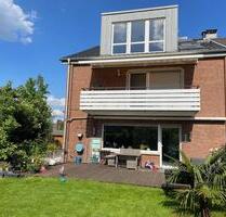 Neuwertiges Loft-Dachgeschoss mit Weitblick in Moers-Schwafheim