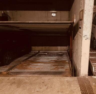 Foto - Tiefgaragenstellplatz als Doppeltparker Unten
