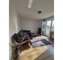 Voll möblierte 3-Zimmer Wohnung mit Kamin und Balkon - Frankfurt am Main Niederrad
