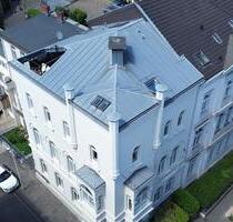 Wohnung direkt in der Bonner City - Kamin, Garage, Dachterrasse