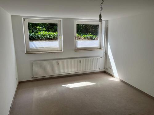 Foto - Büro & Lager mit Pantry und Duschbad; frisch gestrichen