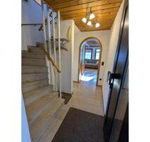 Helle möblierte 2,5-Zimmer Wohnung mit Balkon und Terrasse - Eggenfelden