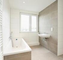 Luxuriöses Tageslichtbad I komplett neuer Grundriss - Chemnitz Adelsberg