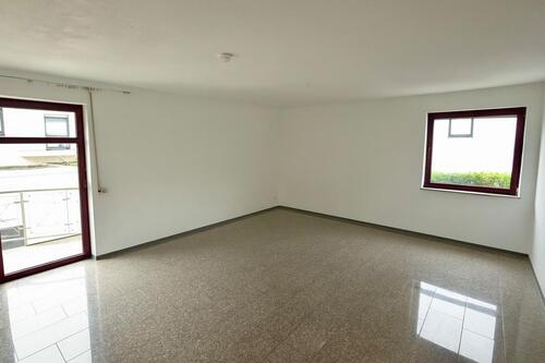 Foto - Wohnung mit 85qm, 4Zi, Küche, Bad, 2 Balkone und Fußbodenheizung