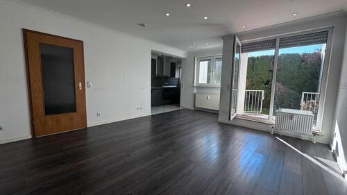 Foto - 2 ZI-Wohnung in Wiesbaden Dotzheim TerrasseKücheKellerGarage