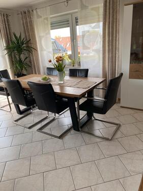 Foto - Eine 3,5 Zimmer Eigentumswohnung in einem Mehrfamilienhaus