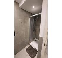 Möbliertes WG-Zimmer mit Balkon & Top Verkehrsanbindung in 4er WG - München Giesing