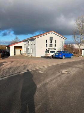 Foto - Lagerhalle mit Büro und Freifläche in Wörrstadt