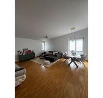 Helle 3-Zimmer-Dachgeschosswohnung in Esslingen - Esslingen am Neckar Hegensberg